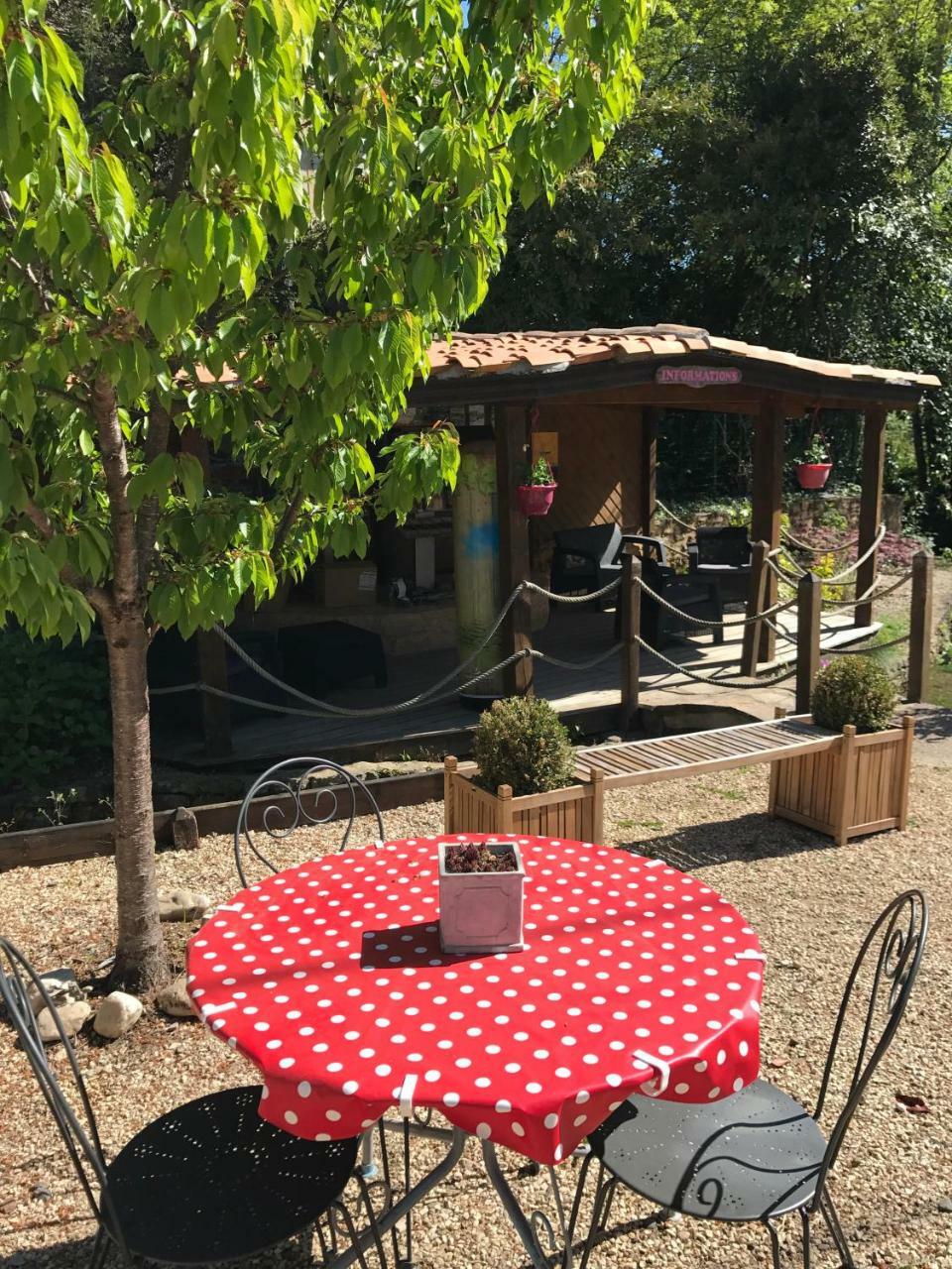 Le Moulin du Bleufond Hotel Montignac-Lascaux Eksteriør billede