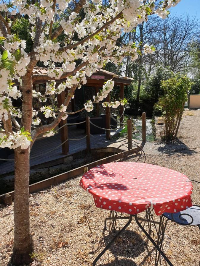 Le Moulin du Bleufond Hotel Montignac-Lascaux Eksteriør billede
